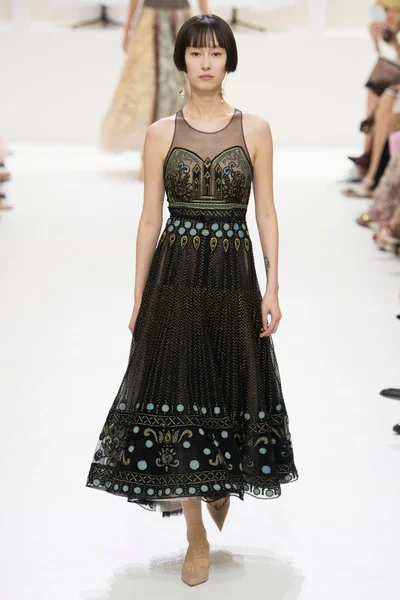 Look 35